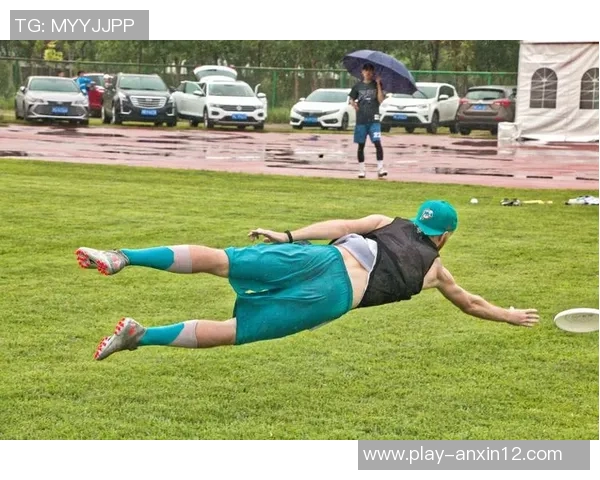 实时新闻王磊专访飞盘运动的成长与挑战回顾之旅